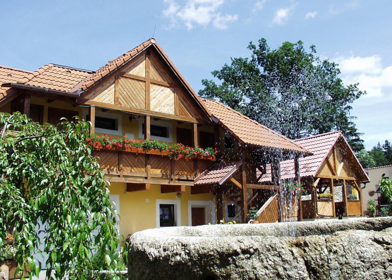 Penzion U Candru Vyšší Brod Buitenkant foto